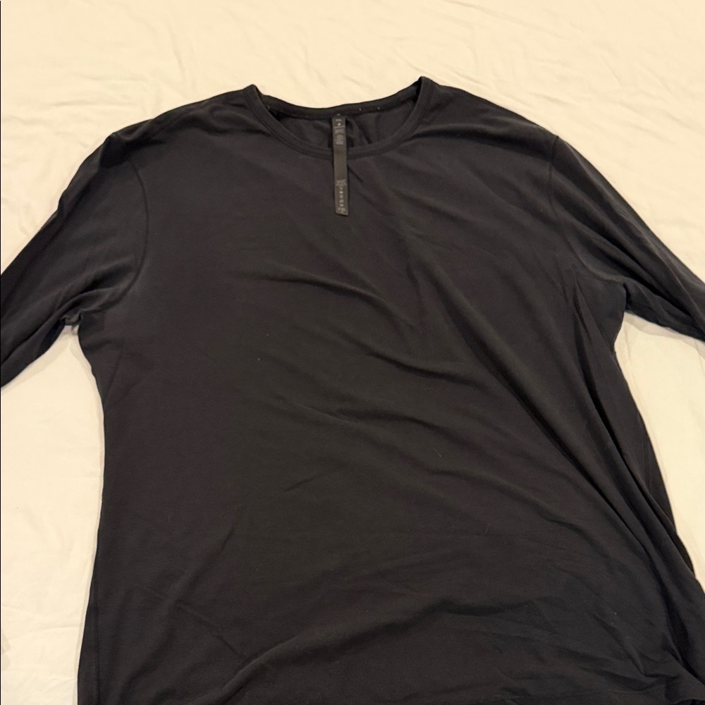 lululemon athletica Men's Dark Long Sleeve Tee